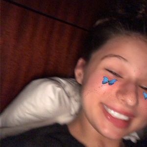 Meet your Posher, Devyn